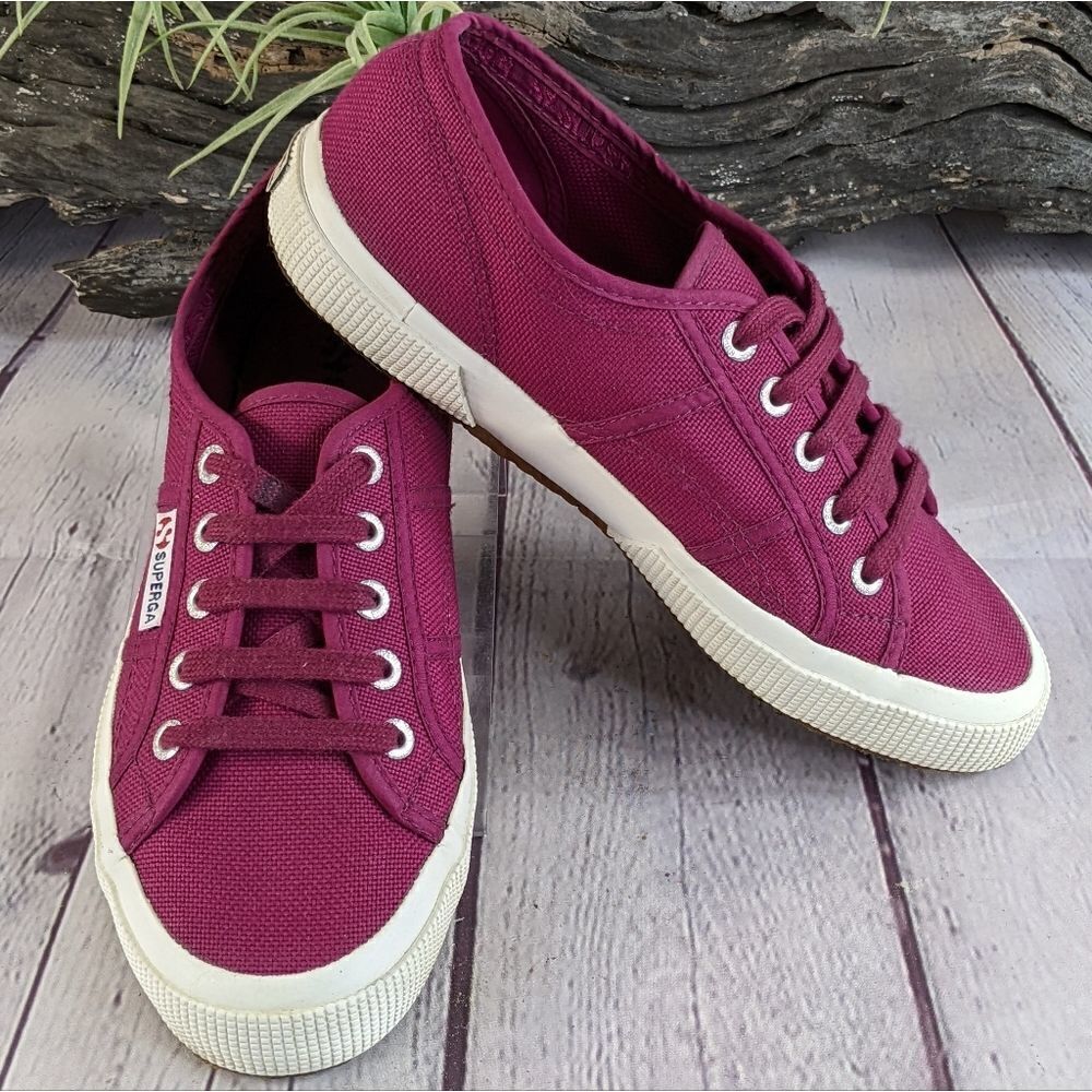 SUPERGA 2750 COTU IN BURGUNDY Sneakers with Gum Bottom